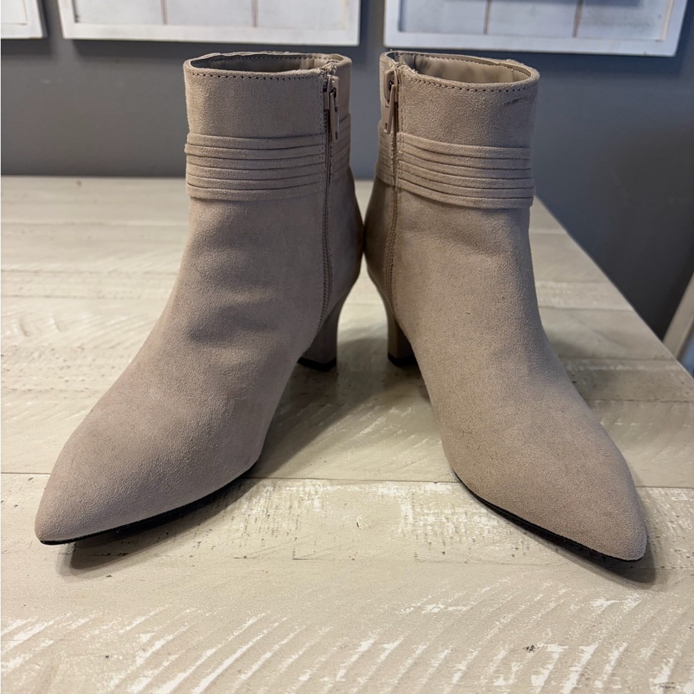 East 5th Sand colored Ankle Heeled Boots - Picture 2 of 9